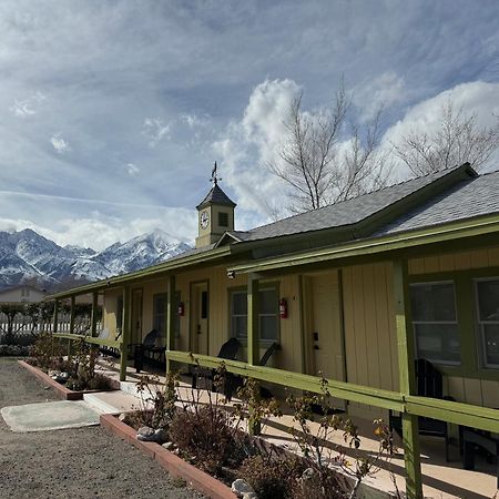 Eastern Sierra Motor Lodge インディペンデンス エクステリア 写真