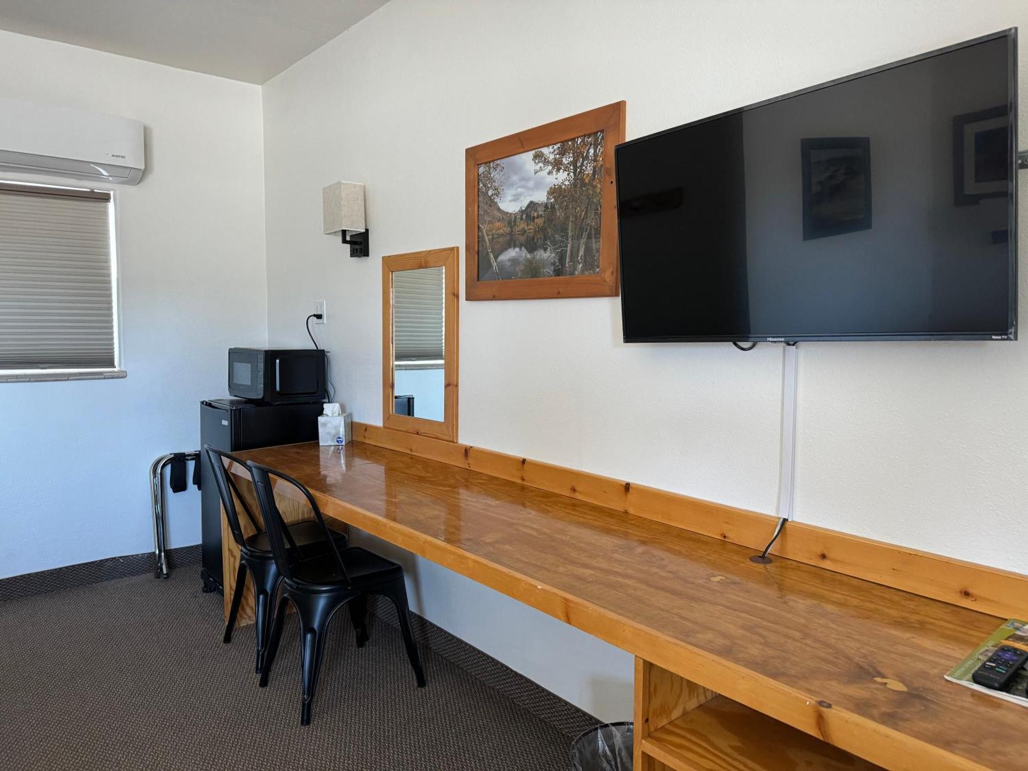 Eastern Sierra Motor Lodge インディペンデンス エクステリア 写真
