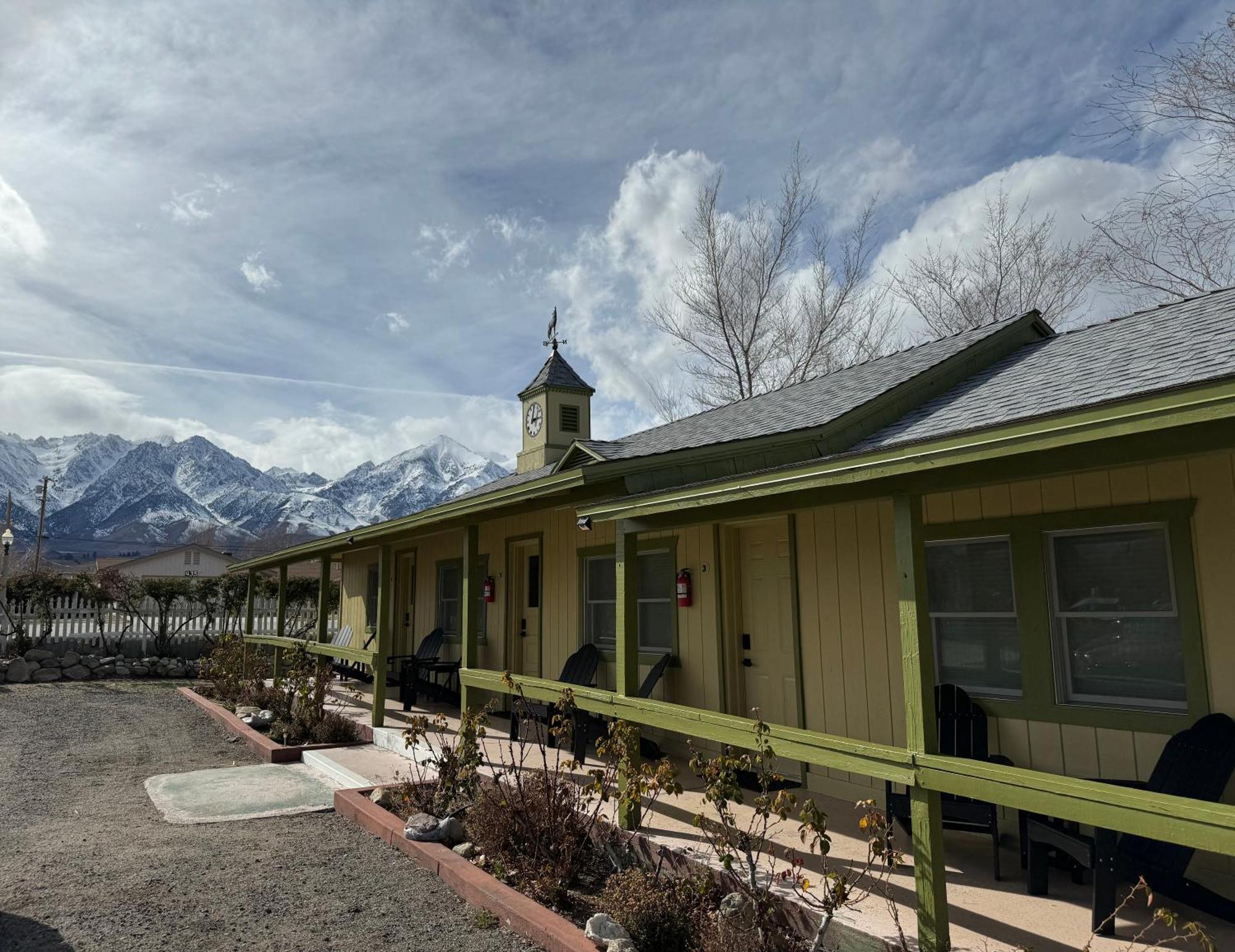 Eastern Sierra Motor Lodge インディペンデンス エクステリア 写真